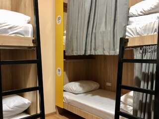 Хостелы COMPASS Station Hostel Львов Кровать в общем 8-местном номере-2