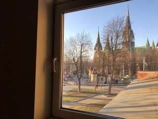 Хостелы COMPASS Station Hostel Львов Кровать в общем 6-местном номере для женщин-5